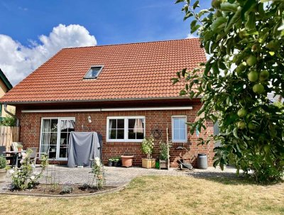 Einfach einziehen! Helles EFH mit 4 (+1) Zi. + Garage in ruhiger Sackgasse vor den Toren Wolfsburgs