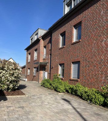 Moderne Dachgeschosswohnung mit Fahrstuhl  in Bilm / Sehnde