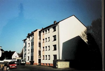 4 Zi Wohnung mit Balkon und Garage von privat