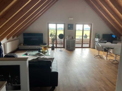 Geschmackvolle und geräumige Wohnung mit offenem Wohn-, Ess-  und Küchenbereich