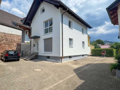 Erstbezug nach umfassender Sanierung - Einfamilienhaus mit Garten in LR-Reichenbach!