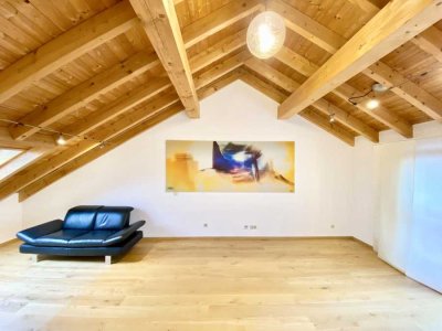 Charmante Dachgeschosswohnung mit Charakter