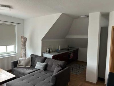 Kleine Dachgeschoßwohnung mit Blick zum See