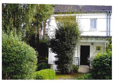Reihenhaus mit Garten, in Grünanlage von Fichtenwalde