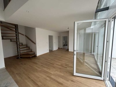Luxuriöse neu renovierte 5-Zimmer Maisonette-Wohnung mit Loggia in der Mannheimer Oststadt