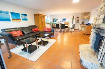 Exklusives Einfamilienhaus mit Einliegerwohnung in Top-Zustand