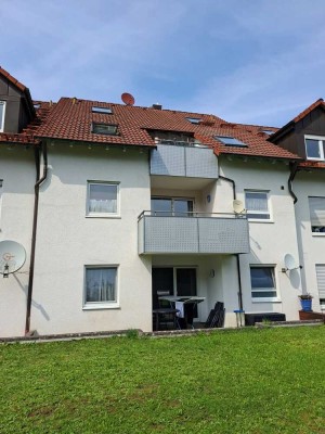 Helle 2-Zimmer-Wohnung mit Balkon und Einbauküche in Michelfeld-Gnadental