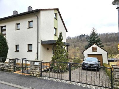 Hervorragendes Zweifamilienhaus  mit freiem Blick ins Tal!