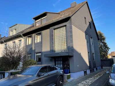 Gepflegtes Mehrgenerationenhaus mit großem Garten und Doppelgarage in F-Goldstein