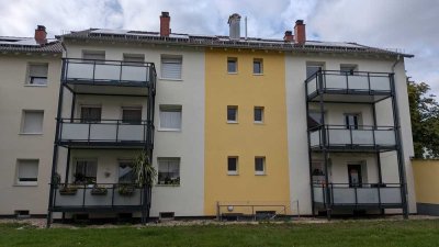 Komplett saniert! 3-Zimmer-Whg. mit Balkon