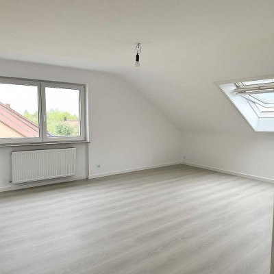 2- Zimmer-Wohnung in Gerlingen. Frisch renoviert mit Einbauküche und Stellplatz