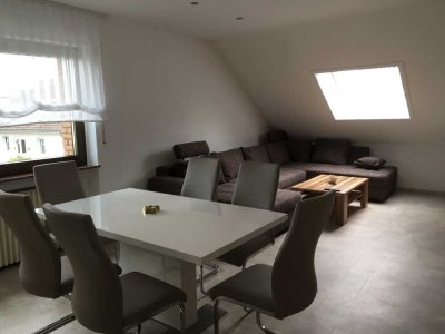 Geschmackvolle, neuwertige vollmöblierte 5-Raum-Wohnung mit gehobener Innenausstattung in Elz