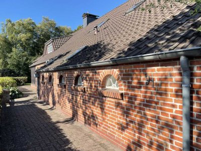 Großes Landhaus mit Werkstatt auf 5000 m² Grundstück plus Nebengebäude.