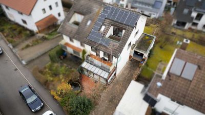 Charmante Doppelhaushälfte mit Wintergarten und viel Raum zum Entfalten