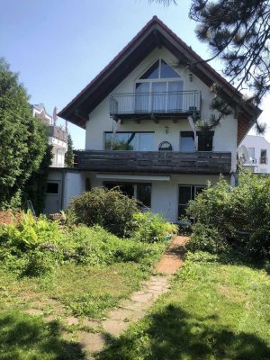 4 Zimmer Wohnung,  über 400 m2 eigener Garten