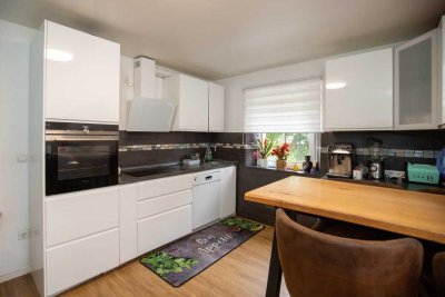 Modernisiertes Einfamilienhaus mit Vollkeller und Gartenhaus