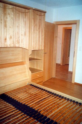 Vermiete teilmöblierte kleine Wohnung (48 m²)