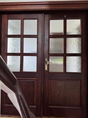 Sanierte 3-Zimmer- Altbauwohnung mit voll ausgestatteter Küche und Balkon in Mülheim