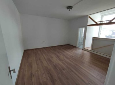 Großzügige 4-Zimmer-Wohnung in Wuppertal zu vermieten