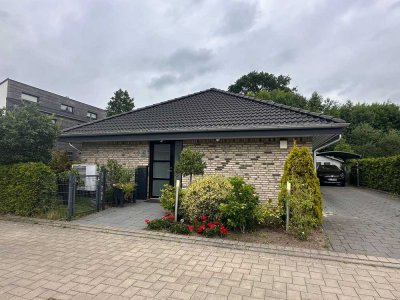 Neuwertiger Bungalow mit Garten & Carport in Kaltenkirchen - Ideal für Familien