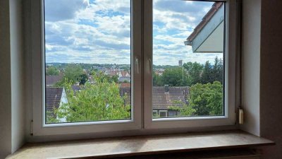 Schöne, renovierte 3-Zimmer-Wohnung mit Einbauküche in Nürtingen