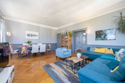 Haingebiet pur: Altbau-Juwel in begehrter Lage