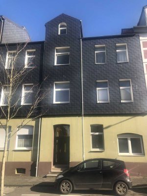 Top renovierte Wohnung mit Balkon in ruhiger Lage!