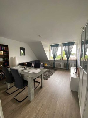 ZENTRAL GELEGENE; SUPER GESCHNITTENE; HELLE WOHNUNG