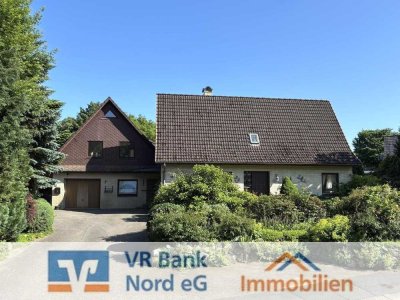 Großzügiges Wohnhaus mit Einliegerwohnung auf ausgedehntem Grundstück