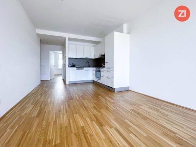 Schöne 2- Zimmer Wohnung mit Küche und Balkon im Zentrum