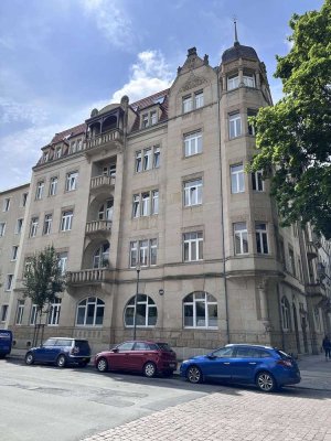 frisch renovierte, helle Einraumwohnung in bevorzugter Lage