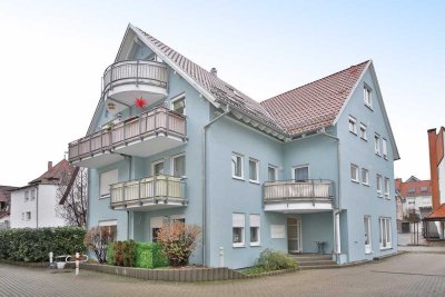 Charmante DG-Wohnung mit Süd-Balkon – Vermietetes Investment in zentraler Lage von Weil der Stadt