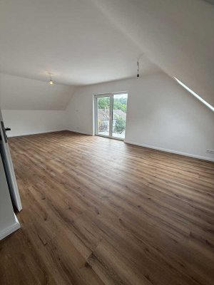 Sanierte 2,5-Zimmer-Wohnung mit Balkon in Wiesbaden
