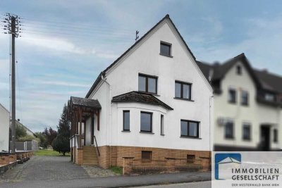 Wohnimmobilie mit sehr schönem Grundstück in Ortslage von Roth-Öttershagen!
