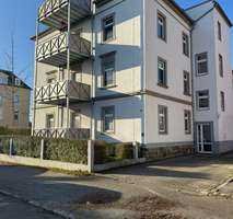 Familienfreundliche 4-Zimmer Wohnung mit Balkon - großzügig geschnitten und gut gelegen
