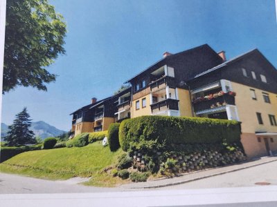 Excl. 4 Zimmerwohnung möbliert TG