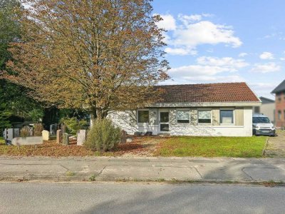 Viel Platz zum Wohnen und Arbeiten in Bad Segeberger Gewerbegebiet