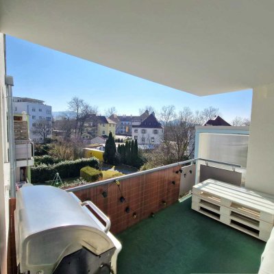 Tolle 2,5-Zimmer-Wohnung in Metzingen - Wohnen, wo andere shoppen.