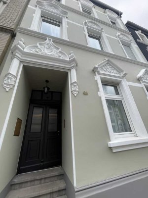 Stilvoll saniertes Altbau-Stadthaus mit historischem Charme & moderner Ausstattung – von Privat