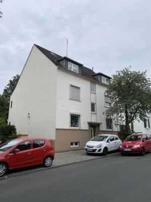 Top sanierte EG-Wohnung in SG-Ohligs mit unverbaubarer Lage
Nähe ehemaliger St.-Lukas-Klinik