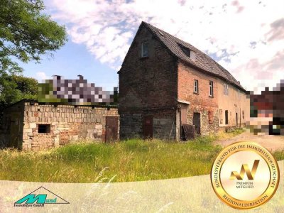 altes Landhaus mit ca. 1600 m² am Ende einer Stichstraße zu verkaufen