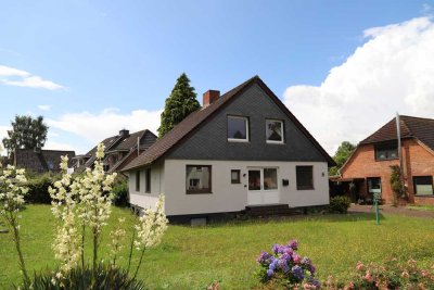Einfamilienhaus mit Einliegerwohnung Nähe See und Preetz - Kreis Plön