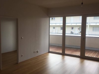 3-Zi-Whg, TG, 17 m2 Loggia, zentral im Grünen von Wels