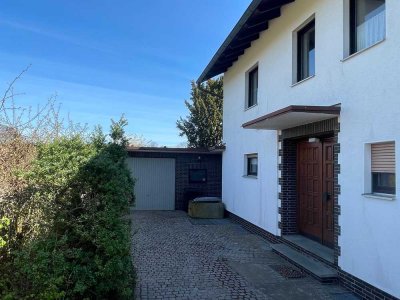Wunderschönes geräumiges Einfamilienhaus mit riesiger Terrasse und spektakulärem Garten