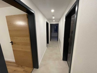 Schöne 2,5-Zimmer-Wohnung mit Balkon und EBK in Herrenberg-Haslach