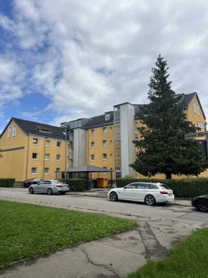 Von Privat: Stilvolle 2-Raum-Wohnung mit hoher Mietrendite in gepflegter Wohnanlage