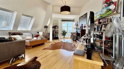Lichtdurchflutete Dachgeschosswohnung mit Weitblick im Herzen vom Prenzlauer Berg