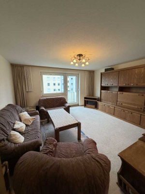 Möbilierte 3-Zimmer Wohnung inkl. Balkon und Garage