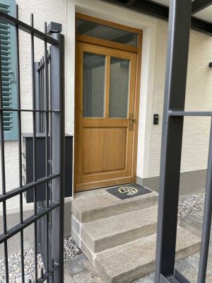Hochwertig sanierte, sehr ruhige 3-Zi. Whg. EG mit 2 großen Terrassen - Jesuitenviertel LL