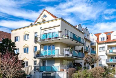 4 Zimmer Dachgeschoss Wohnung mit großer Dachterrasse in der Nähe des Mains
